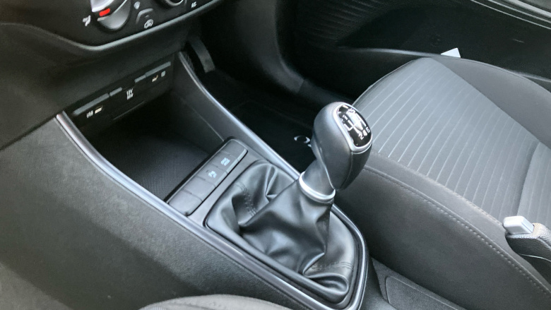 Hyundai i20 1.0T GDi 48V MHD SE Connect 5dr Petrol Hatchback